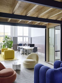 Comfort-Enhancing Office Spaces Image 4