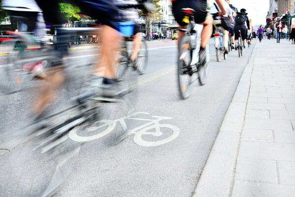5G-Enabled e-Bikes