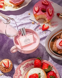 Indulgent Strawberry Fragrances Image 3