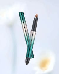 Chinese Medicine-Inspired Beauty Image 3