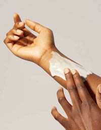 Exfoliating Dual-Purpose Scrubs Image 2