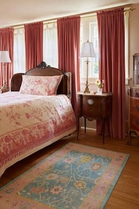 Romantic Regency Rugs Image 7