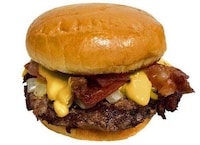 Cheesy Bacon Smash Burgers Image 1