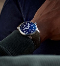 Minimalist Concave Dial Timepieces Image 5