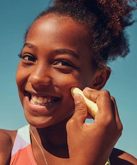 Convenient Kid-Friendly Sunscreens Image 4