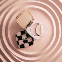Elegant Pressed Finishing Powders