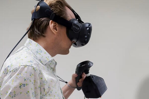 Multipurpose Scent-Releasing Wearables