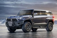 Military-Inspired Dynamic SUVs Image 2