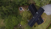 X-Shaped Nature-Interacting Gabled Cabins Image 3