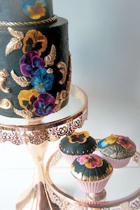 Edible Flower Baking Kits Image 4