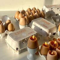 Lifelike Egg Candles Image 3