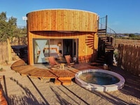 Suspended Connected Cabin Hotels Image 2