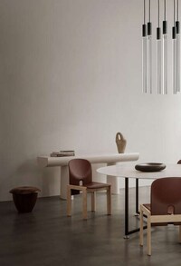 Retro-Tinged Elegant Chair Designs Image 3