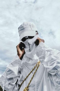 Technical Vibrant Tonal Sneakers Image 4