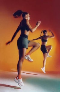 Performance-Focused Training Sneakers Image 6