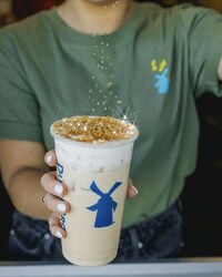 Sparkling Shamrock Beverages Image 4