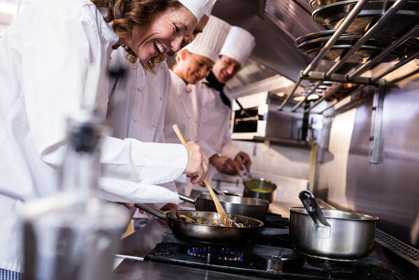 Female Chef Delivery Platforms