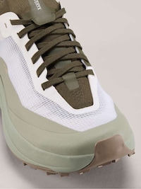 Performance Mountain-Running Shoes Image 2