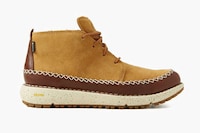 60s-Style Mountaineer Footwear Image 2