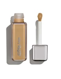 Nourishing Skin-Focused Foundations Image 2