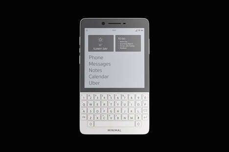 Keyboard-Intact E-Ink Smartphones