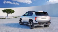 Robust Electric Subcompact SUVs Image 4