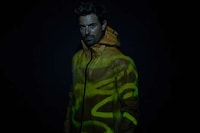 Phosphorescent Color-Changing Jackets Image 4