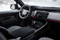 Luxe Winter Sport SUVs Image 3