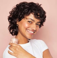 Volumizing Dry Shampoos Image 3