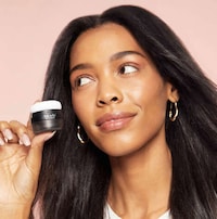Volumizing Dry Shampoos Image 4