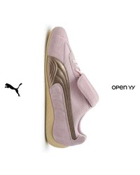 Dynamic Collaborative Breathable Shoes Image 2