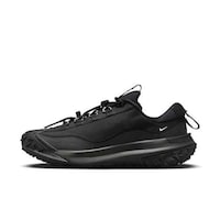 Minimal Trail-Ready Sneakers Image 2