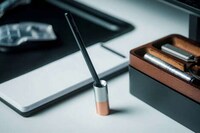 Minimal Compact Pen Stands Image 3