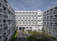 Unconventional Chinese Housing Estates