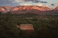 Landscape-Overlooking Modern Cabins Image 2