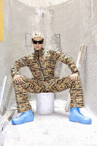 Building Facade-Inspired Clothing Image 3