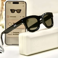 Transforming Liquid-Lens Sunglasses