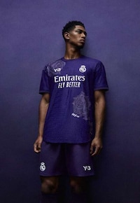 Rose-Centric Sports Kits Image 1