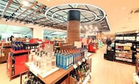 Luxury Departure Stores