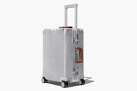 Textured 60s-Inspired Suitcases Image 3