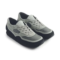 Hybrid Off-Road Urbanite Sneakers Image 2