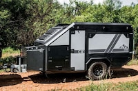 Fully Expandable Camping Trailers Image 2