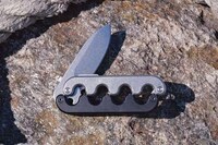 Dynamic Movement Pocket Knives Image 4