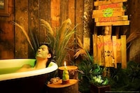 Swamp Bathing Experiences