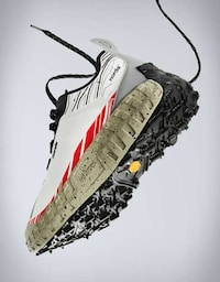 Ultra-Distance Runner Trail Shoes Image 2