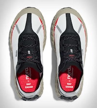 Ultra-Distance Runner Trail Shoes Image 4