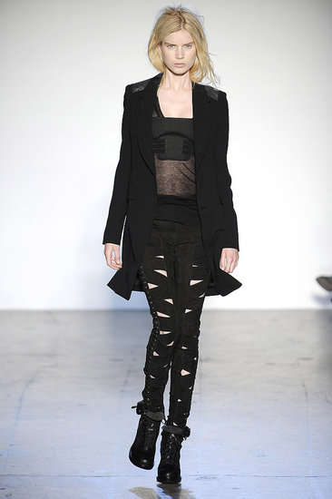 Skin-Slashing Fashion