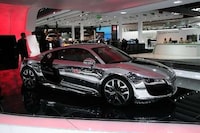 Mirror-Finish Supercars Image 8