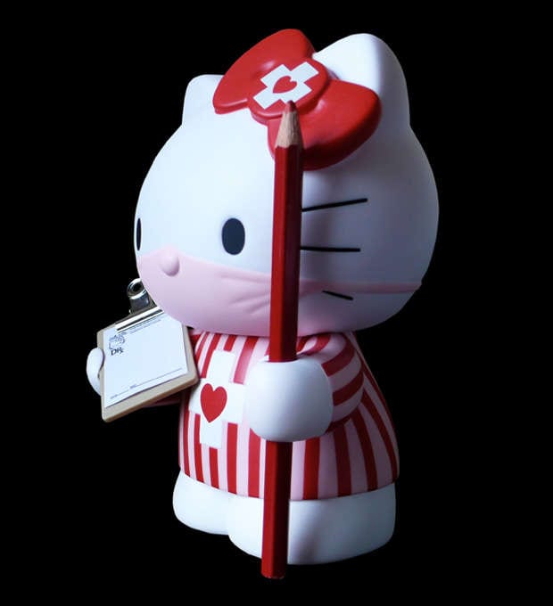 Candy Striper Kitties: The Dr. Romanelli Hello Kitty Dolls Could
