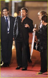 Celebrity ID Kicks Image 4